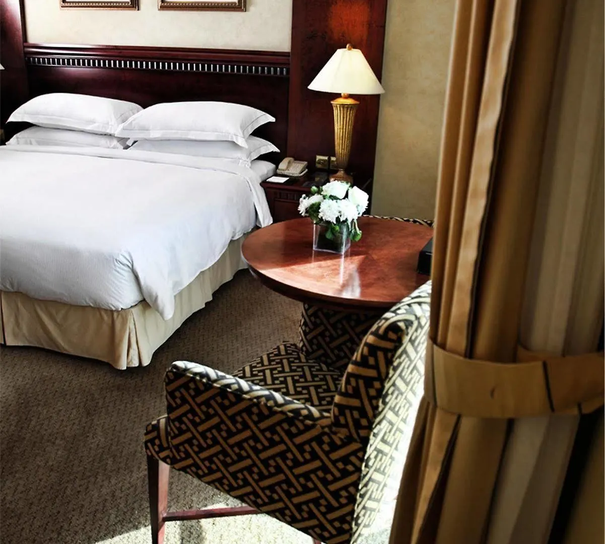 Habtoor Metropolitan Palace Hotel Bejrút 5*,